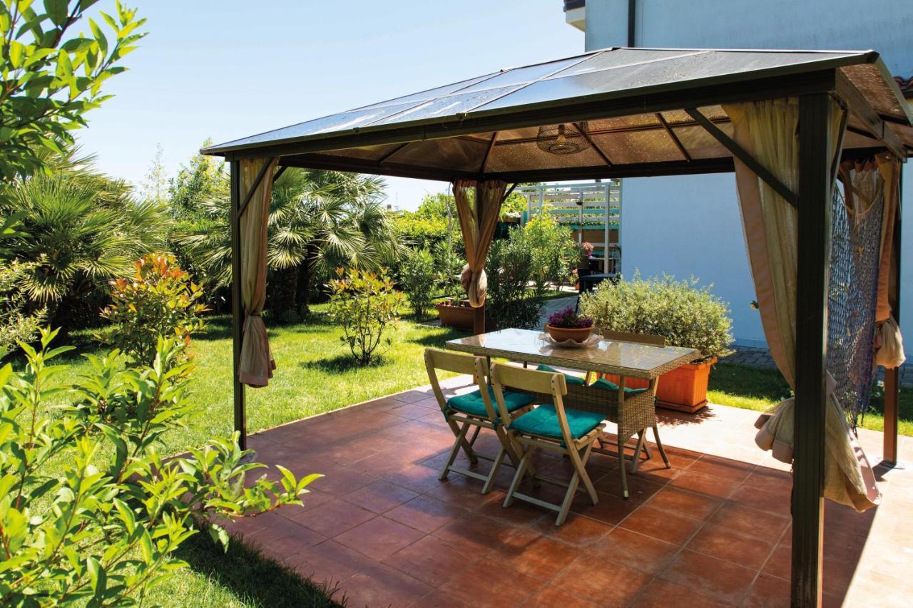 Bed and Breakfast Casa "La Conchiglia" Civitanova Marche Exterior foto